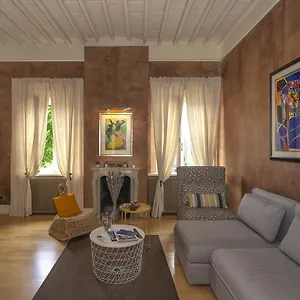 Lauri Loft , Pise Italie